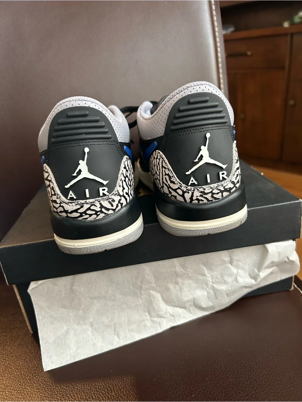 Air Jordan Legacy 312 Low (GS) Size 7Y EUC